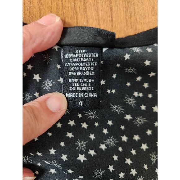 Torrid Black and White Stars sheer top size 3X - Picture 4 of 5